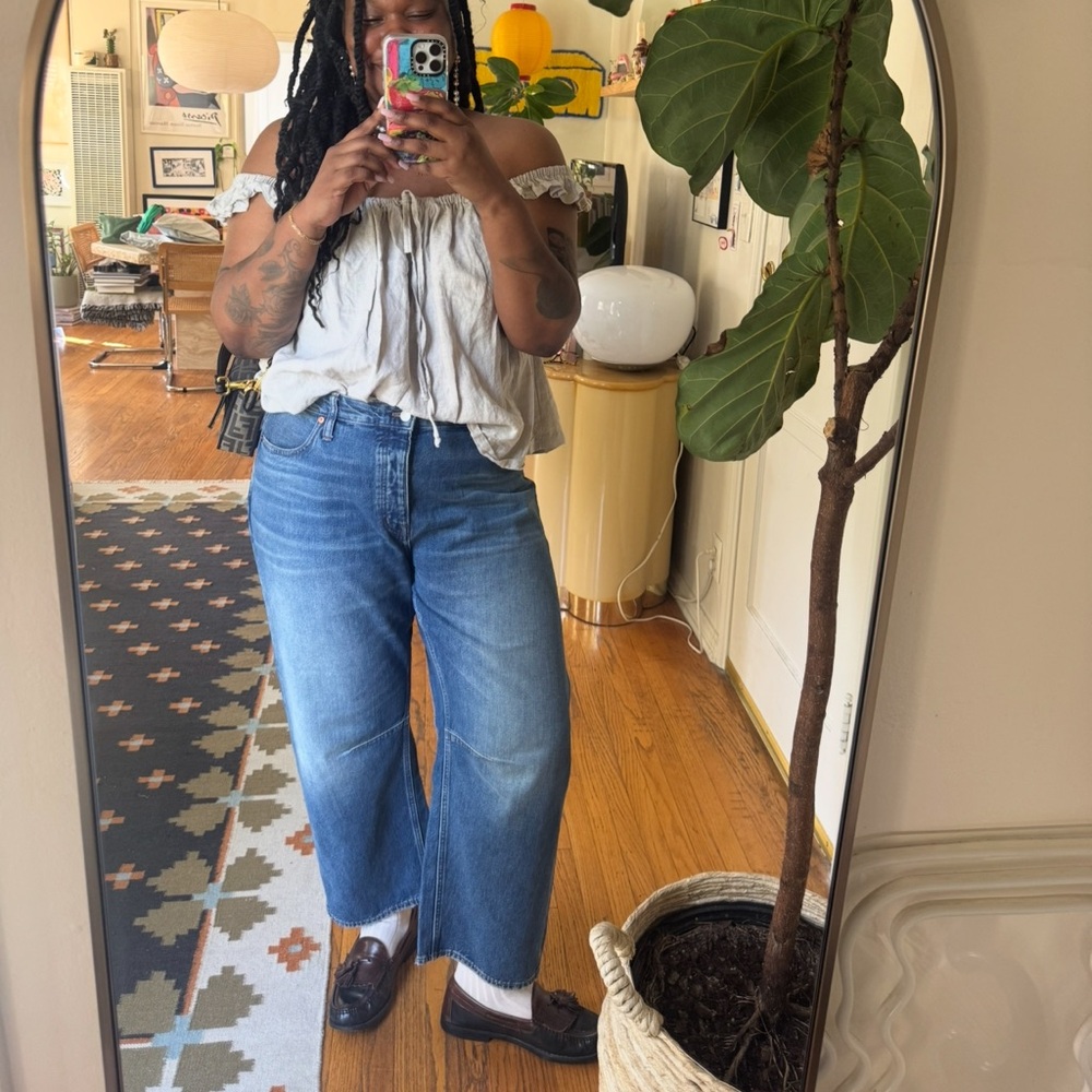 madewell the darted barrel leg jean